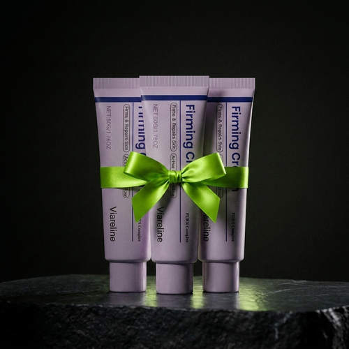 Cell Repair Cream 3-pack bundle tied with a lime ribbon
